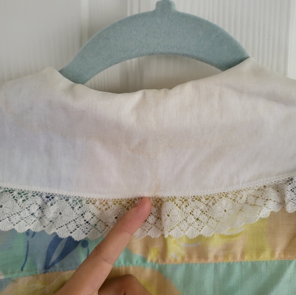 Vintage Floral And Lace Button Front Dress - Picture 14 of 16